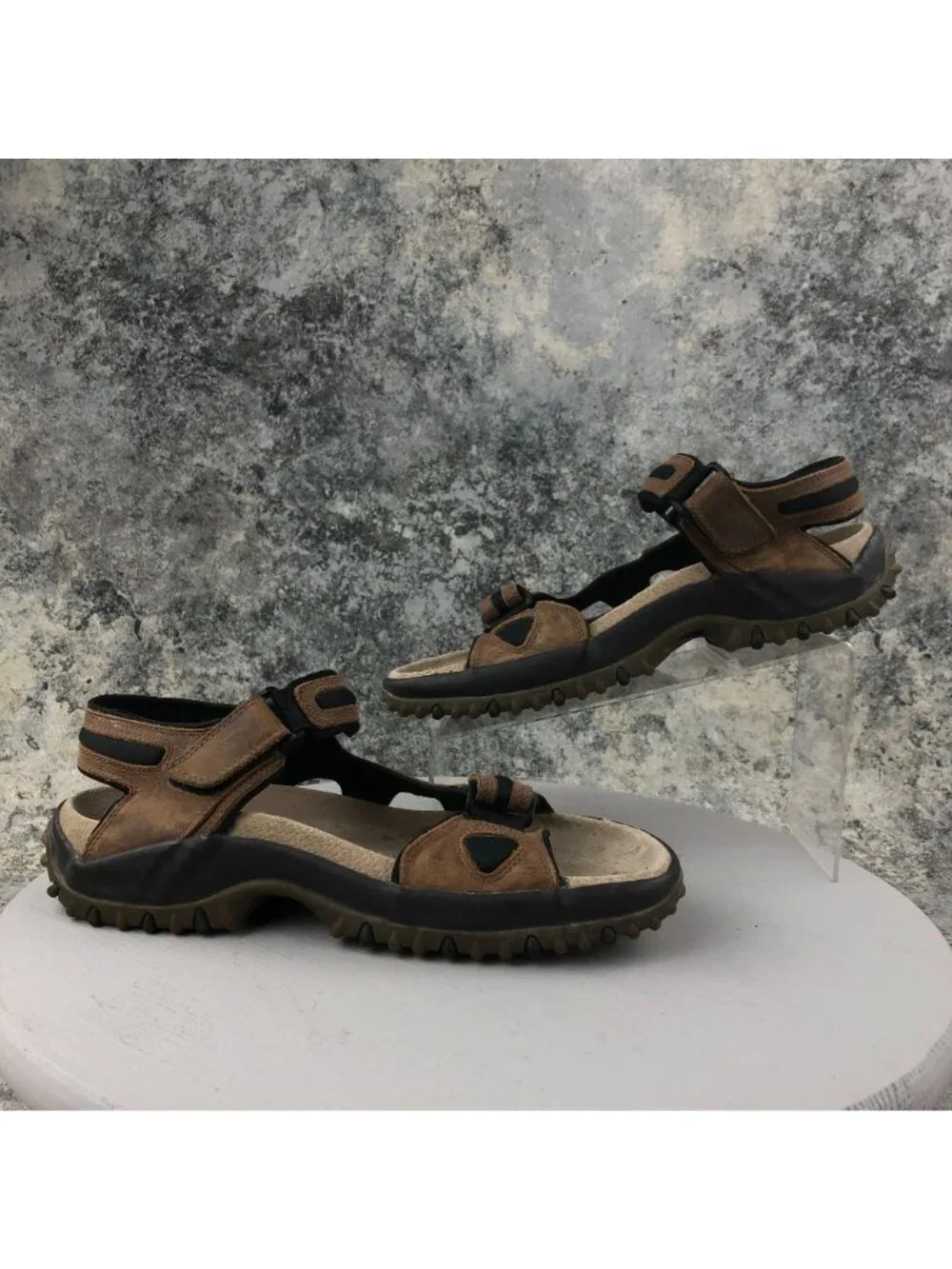 GH Bass & Co Men's Size 11M Northview Brown Leather Open Toe Hook & Loop Sandals